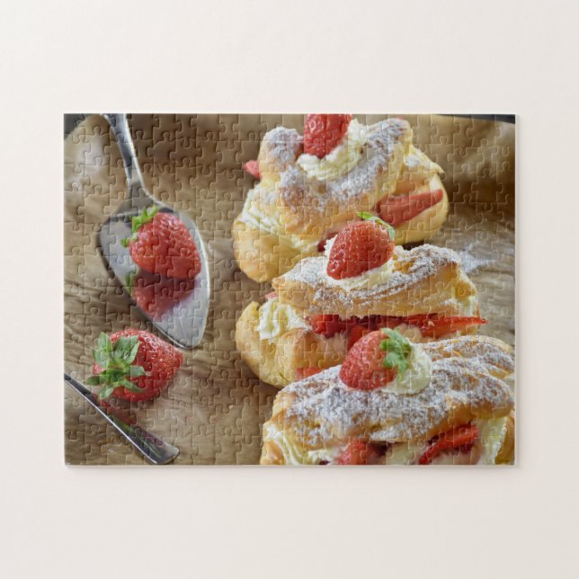 Quebra-cabeça Comida de pastelaria de morango doce e doce (Horizontal)