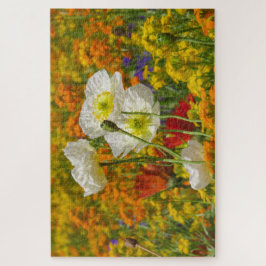 Quebra-cabeça Copiáceas brancas que crescem em torno das flores