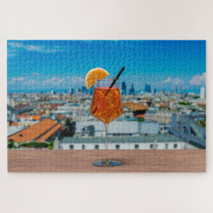 Quebra-cabeça Coquetel Spritz numa mesa com vista a Milão