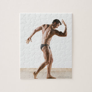 Quebra-cabeça Criador de corpo masculino flexionando e posando 2