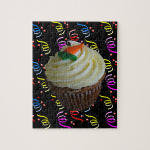 Quebra-cabeça Cupcake do bolo de cenoura com confetes