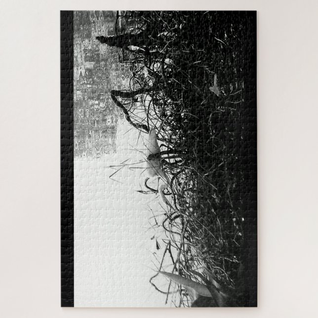 Quebra-cabeça de guindaste preto-e-branco (Vertical)