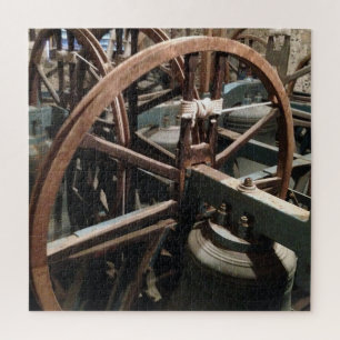 Quebra-cabeça Dentro A Church Belfrade com Wheels e Bell