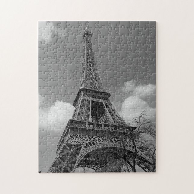 Quebra-cabeça Eiffel nebuloso em preto e branco, 2015 (Vertical)