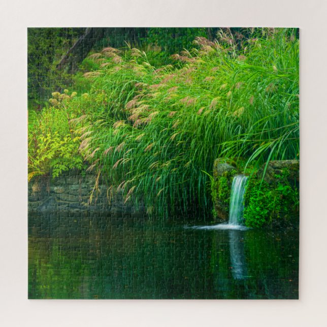 Quebra-cabeça Emerald Stillness by the Garden Falls (Vertical)