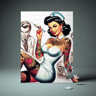 Quebra-cabeça Enfermeira Tatuada Pin-up