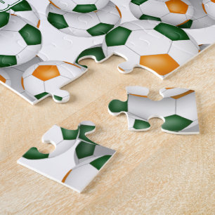 Quebra-cabeça equipe de laranja verde cores futebol masculino