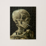 Quebra-cabeça Esqueleto com cigarro de Van Gogh<br><div class="desc">Vincent Willem van Gogh foi um pintor de origem holandesa, impressionista e Postado, cuja obra, notável pela sua beleza áspera, honestidade emocional e cor ousada, teve uma influência profunda na arte do século 20. Após anos de dolorosa ansiedade e frequentes surtos de doença mental, ele morreu aos 37 anos de...</div>