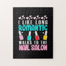 Eu Caminho Até O Salão De Unhas