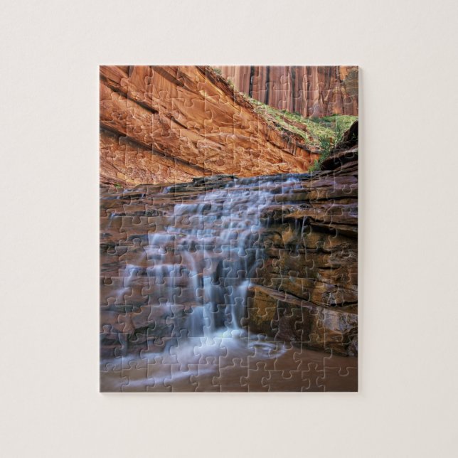 Quebra-cabeça EUA, Utah, Escalante Wilderness. Cachoeira em (Vertical)