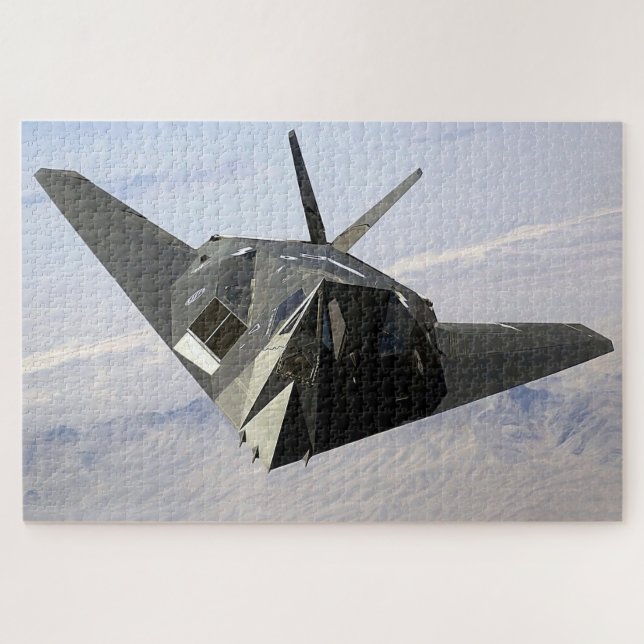 Quebra-cabeça F-117 Nighthawk: Stealth de Frente (Horizontal)