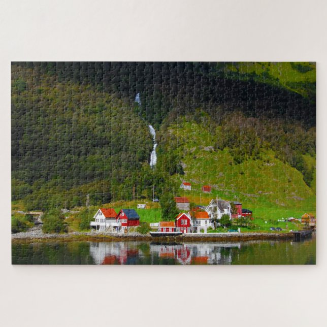 Quebra-cabeça Fjord da Noruega - Escandinávia. (Horizontal)