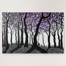 Floresta abstrato negra e branca com Folhas Roxas