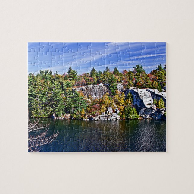 Quebra-cabeça Folhagem de outono em torno do lago Minnewaska (Horizontal)