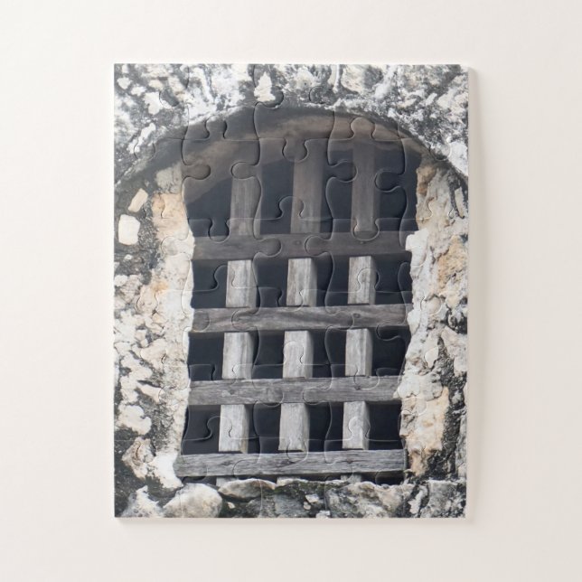 Quebra-cabeça Guarded Light Through Wooden Bars (Vertical)