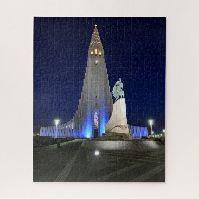 Quebra-cabeça Hallgrimskirkja Church in Reykjavik Iceland (Vertical)