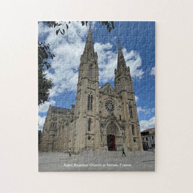 Quebra-cabeça Igreja do santo Baudilus em Nimes, França, em um (Vertical)