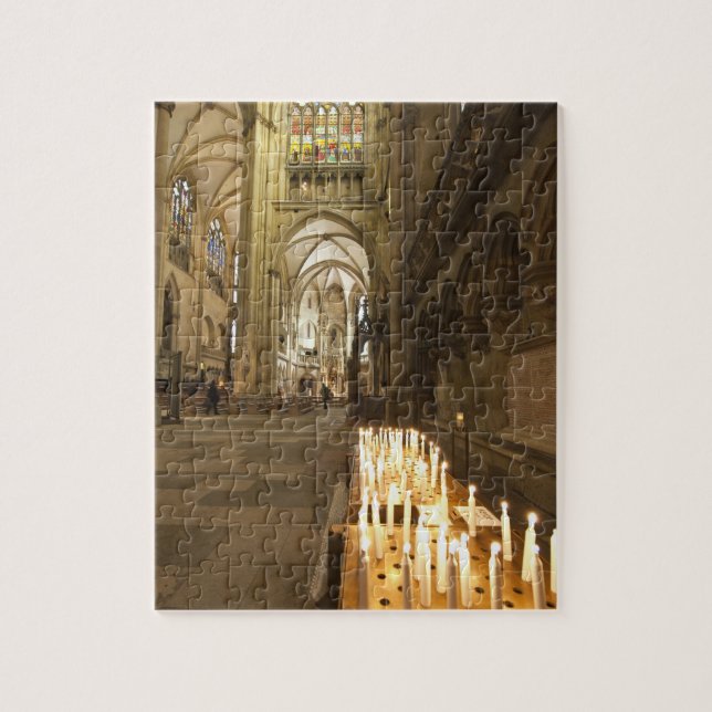 Quebra-cabeça Interior da Catedral de São Pedro em Regensburg (Vertical)