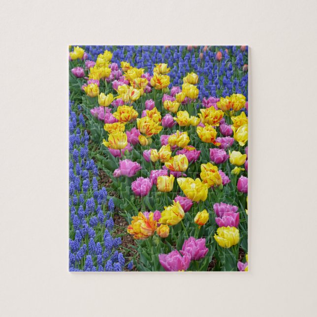 Quebra-cabeça Jardim das flores das tulipas e campainhas (Vertical)