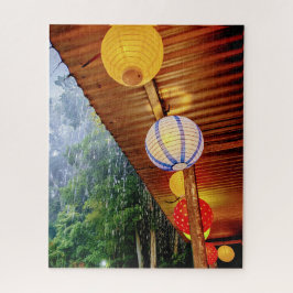 Quebra-cabeça Lantern Light in the Rain – Quiet Guatemala Jigsaw