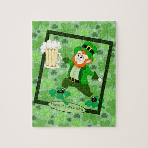 Quebra-cabeça Leprechaun + Cerveja "Feliz Rua. Dia de Patrick"