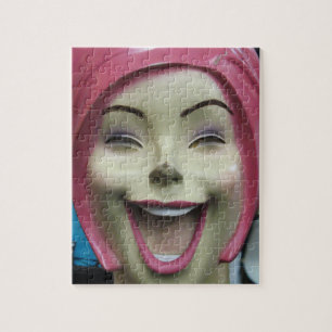 Quebra-cabeça Mad Laughing Mannequin ~ Uncanny Valley Girl