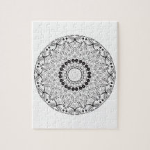 Mandala. Padrão oriental redondo preto e branco