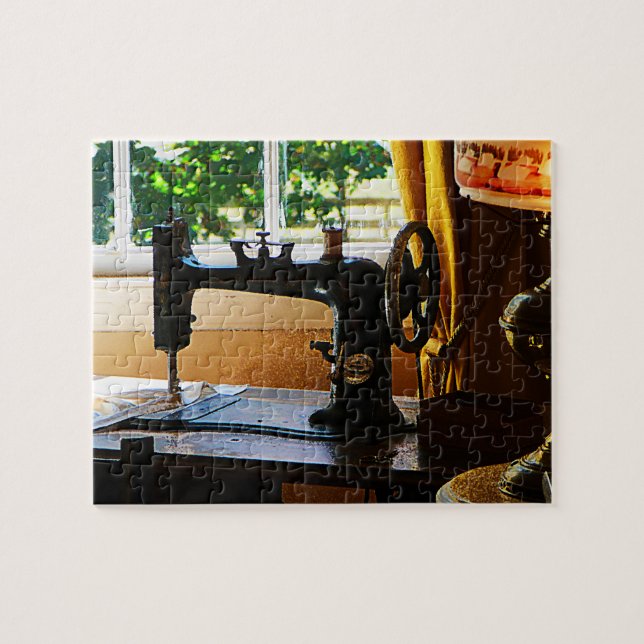 Quebra-cabeça Máquinas de costura e lâmpadas (Horizontal)