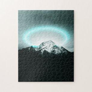 Quebra-cabeça Misteriosa luz azul-neon da montanha nevada