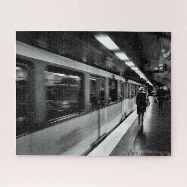 Quebra-cabeça Modern, urban Parisian life (Horizontal)