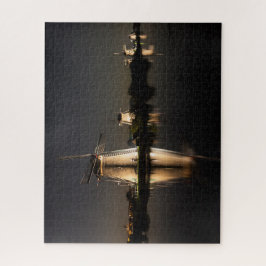 Quebra-cabeça Moinhos de vento e água iluminados à noite