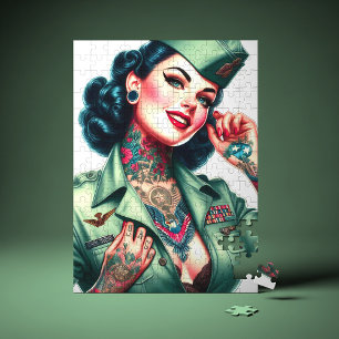 Quebra-cabeça Mulher Militar Tatuada Vintage