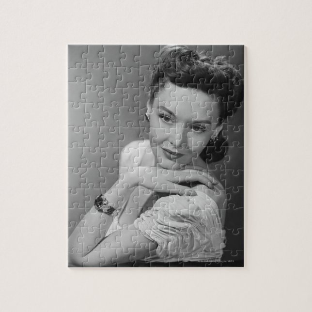 Quebra-cabeça Mulher no vestido de noite (Vertical)