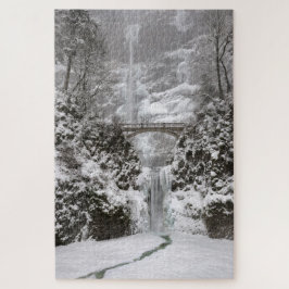 Quebra-cabeça Multnomah Falls cobertas em neve e gelo no inverno