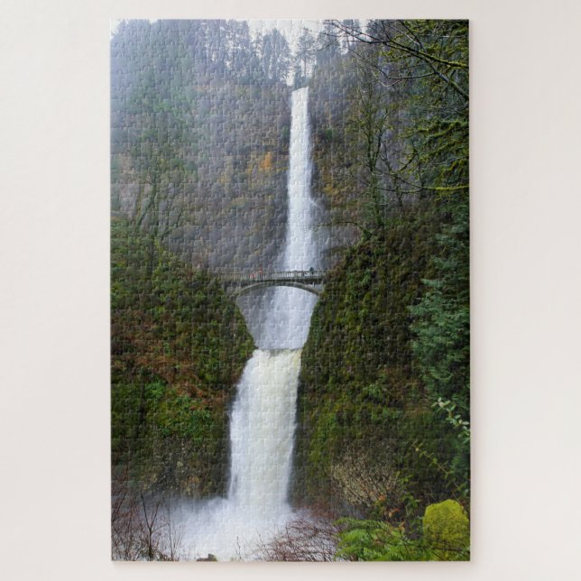 Quebra-cabeça Neve e Névoa de Multnomah Falls, Oregon - 20x30 po (Vertical)