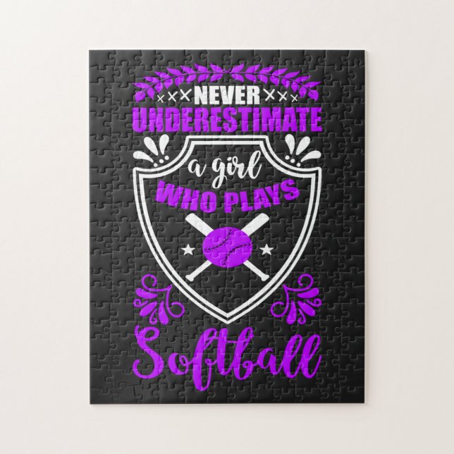 Quebra-cabeça Nunca Subestime Uma Garota Que Joga Softball  (Vertical)