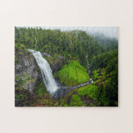 Quebra-cabeça Paisagem verde em cascata