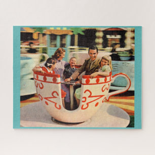 Quebra-cabeça passeio do teacup dos anos 60 no parque de