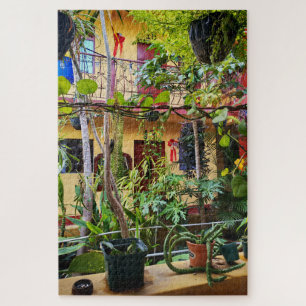 Quebra-cabeça Pátio Interior com Plantas Penduradas