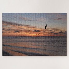Quebra-cabeça Pelican Flying at Sunrise, Dauphin Island, Alabama