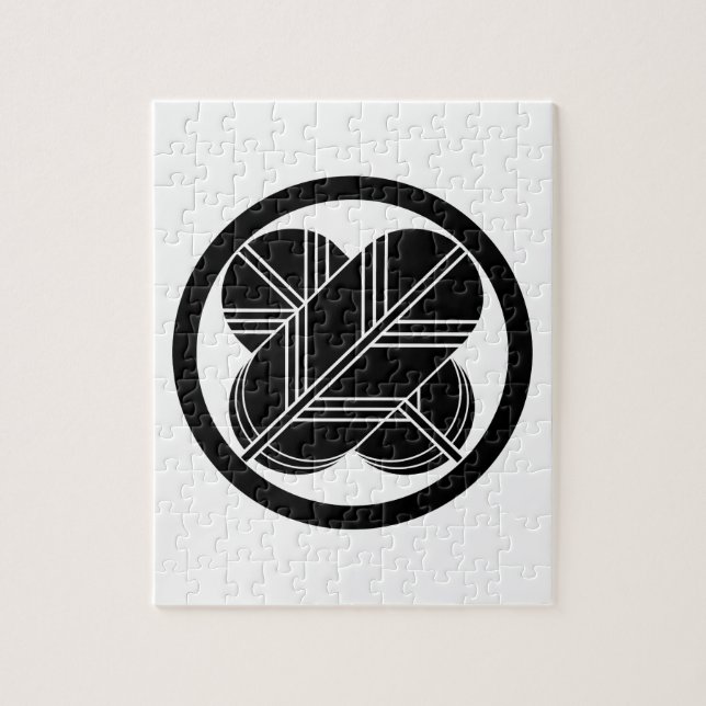 Quebra-cabeça Penas de gavião se cruzando com pé em círculo (Vertical)