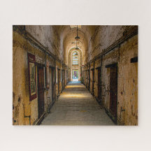 Penitenciária Estadual do Leste.