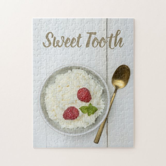 Quebra-cabeça Podim de arroz doce com framboesas sobremesa (Vertical)