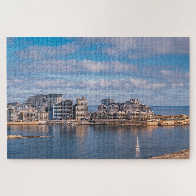 Quebra-cabeça Porto de Sliema e arranha-céus em Malta (Horizontal)