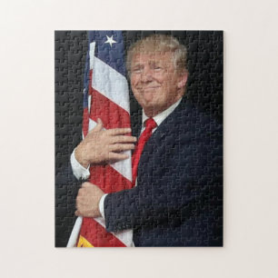 Quebra-cabeça Presidente Trump Abraçando a Bandeira Americana