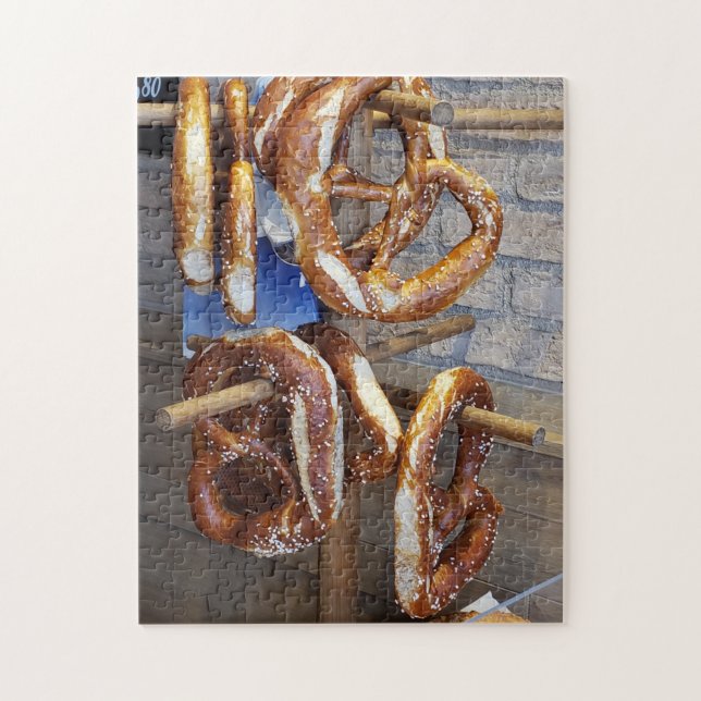 Quebra-cabeça Pretzel, please! Puzzle, 11" x 14", 252 pieces (Vertical)