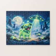 Pug Alienígena de Halloween com Nave Espacial Notu