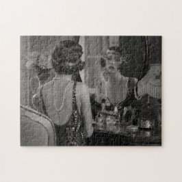 Quebra-cabeça Puzzle Mujer Vintage de los Años 20 Frente al Toca