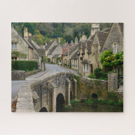 Quebra-cabeça Quaint Town of Castle Combe in English Cotswolds