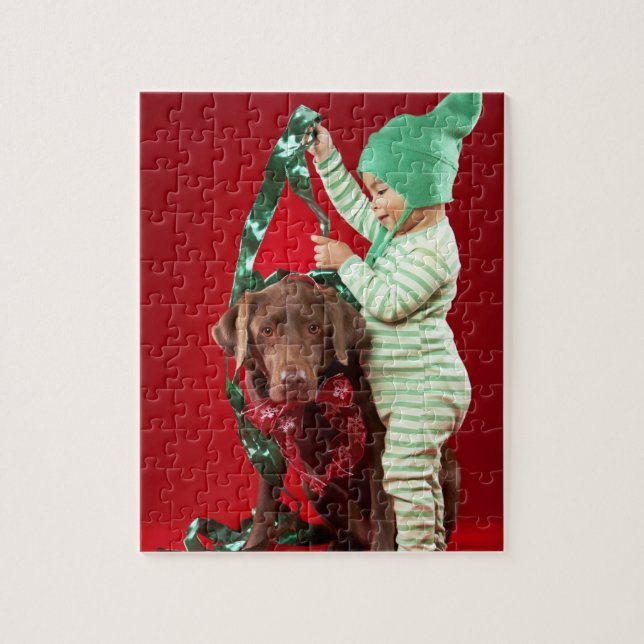 Quebra-cabeça Rapaz pequeno que decora um cão (Vertical)